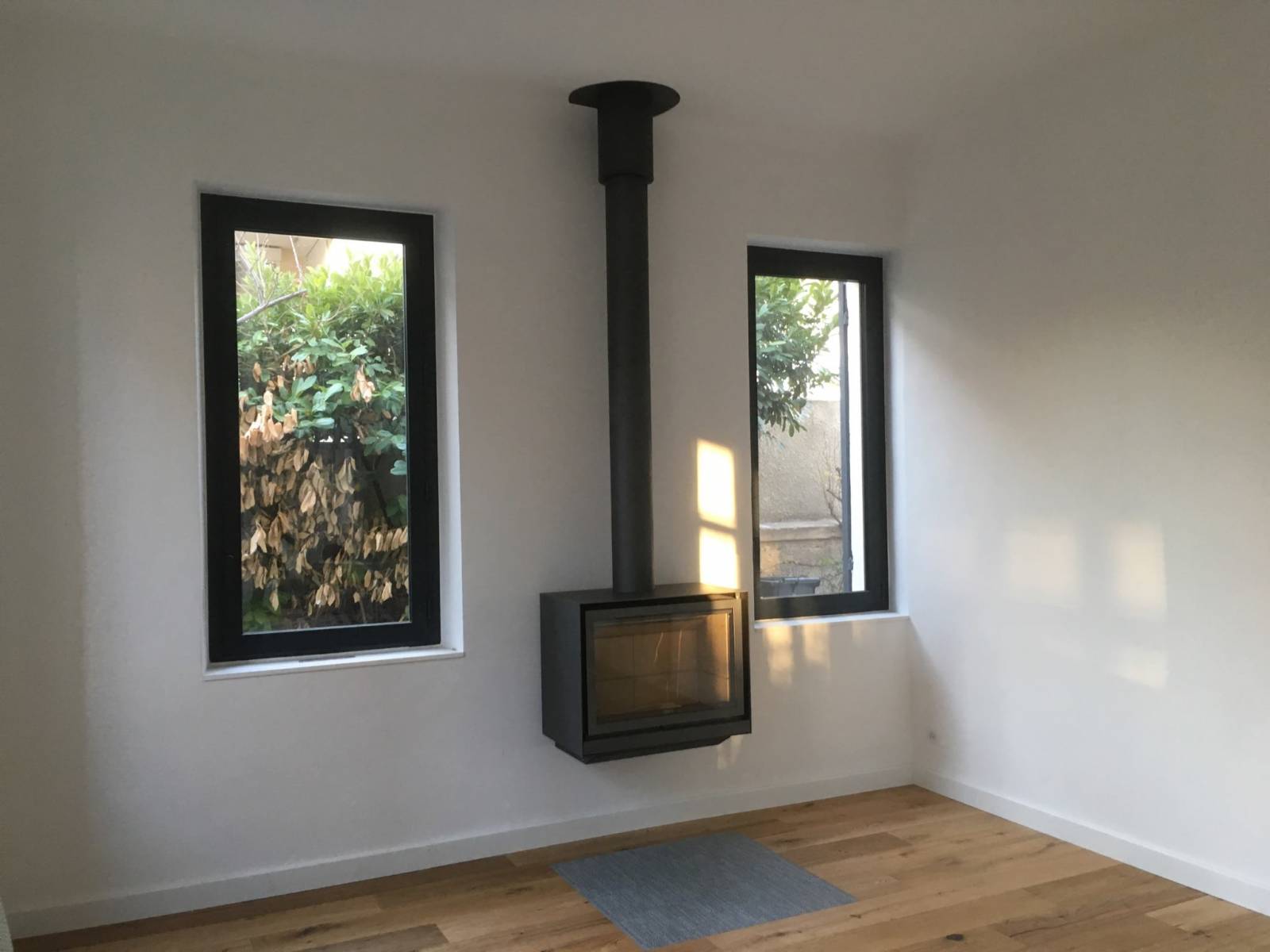 Montmeyan VPrix pour l'installation d'une cheminée moderne Villecroze Carces Saint martin de pallieres Ponteves Saint julien Tavernes Correns La verdiere Ginaservis Fox amphoux Sillans la cascades Cabasse Besses sur issoles Correns Chateauvert Vins sur ca