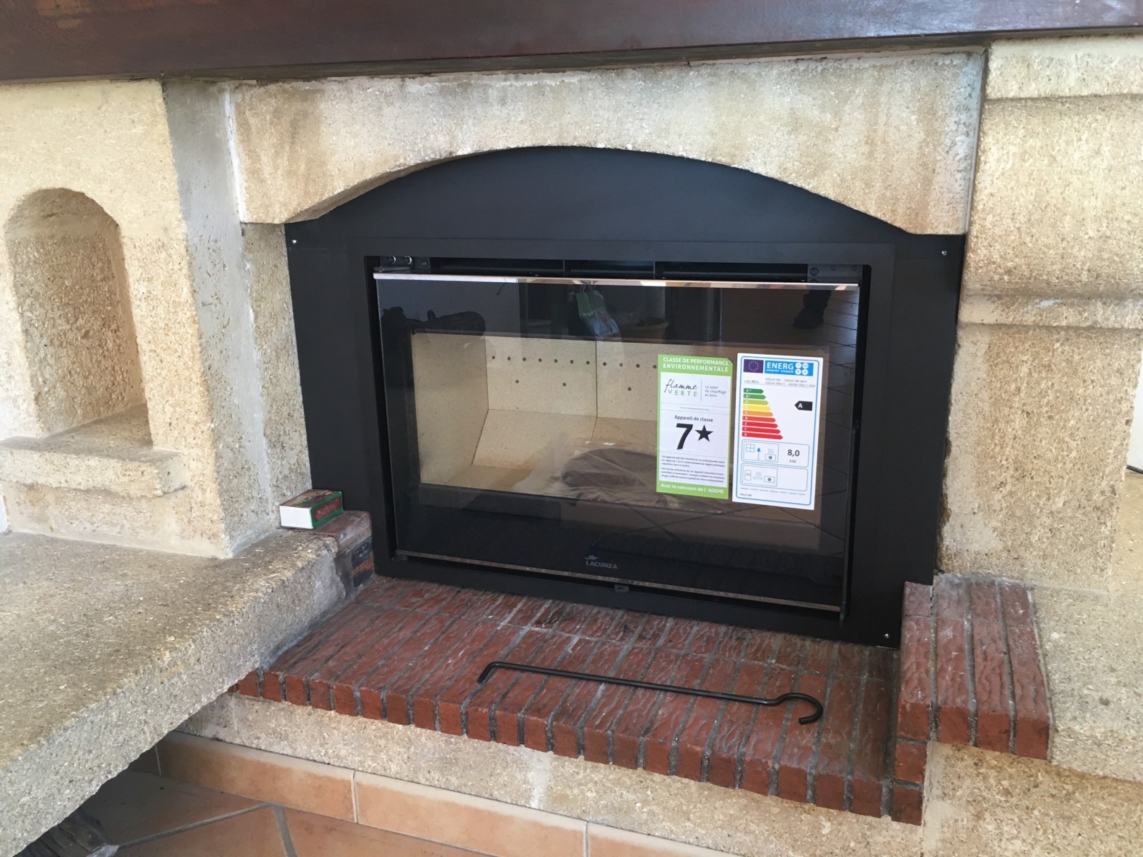 mettre un insert dans une cheminée lacunza brignoles VAR