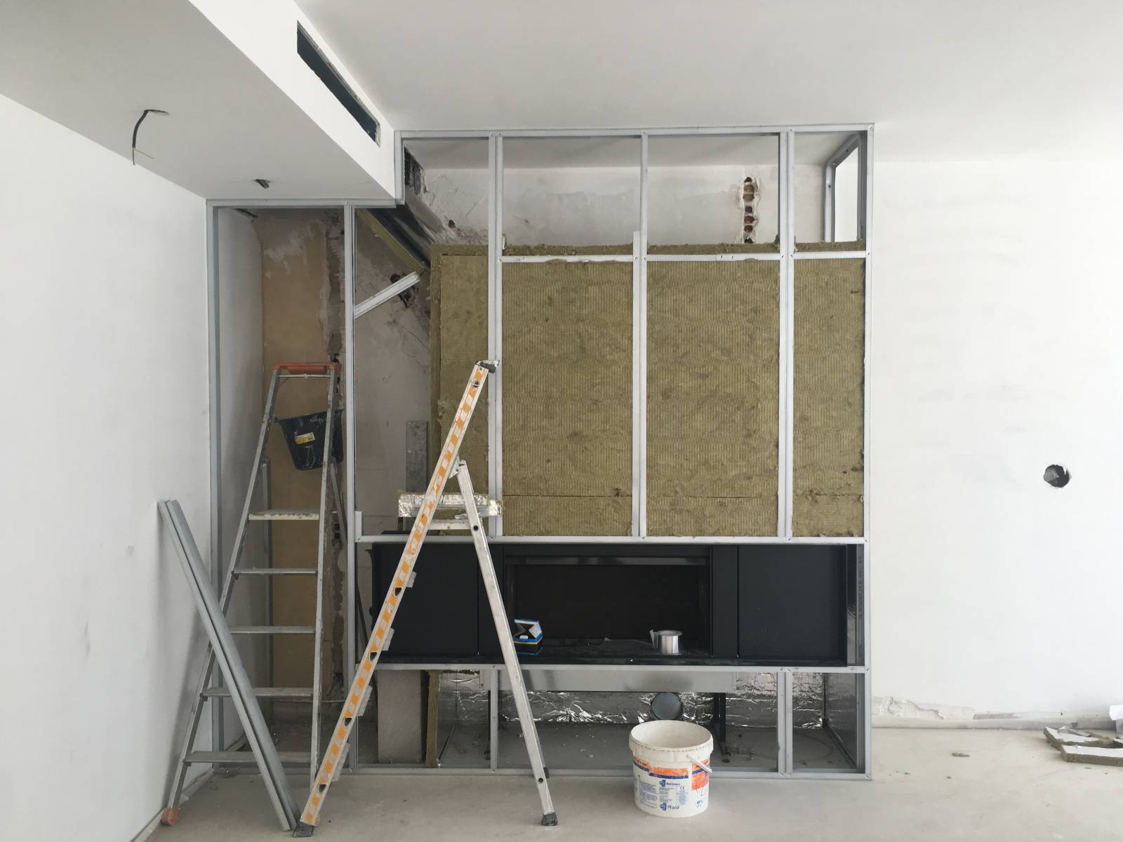 installation sur mesure cheminée bois foyer fermé AUBAGNE près de Saint Maximin la sainte baume