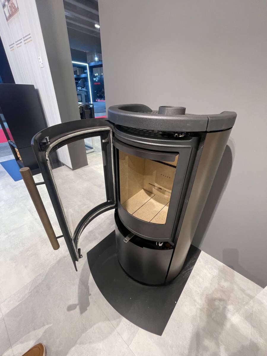 Poêle à bois canalisable et ventilés sur Gareoult dans le VAR 83