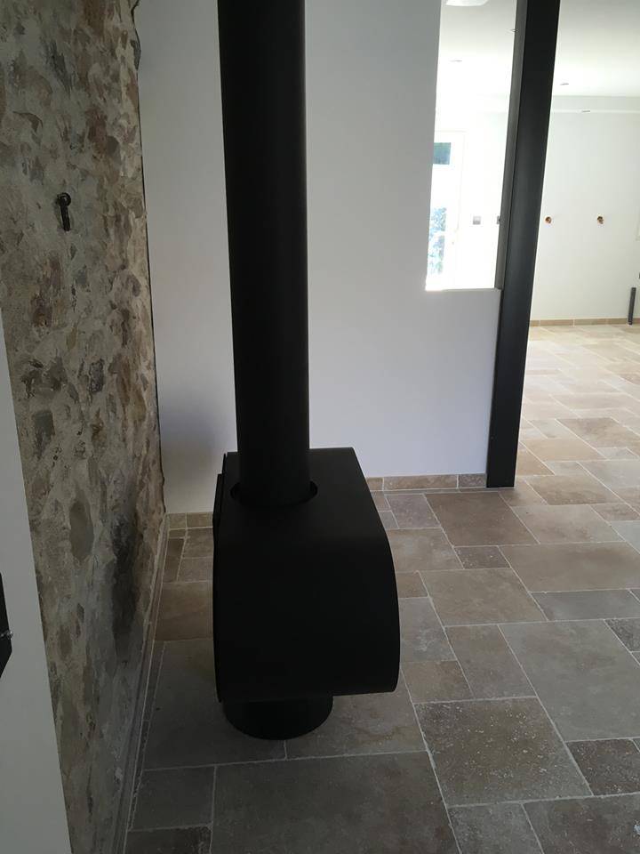 Installation d’un poêle à bois Rocal près de Brignoles dans le Var