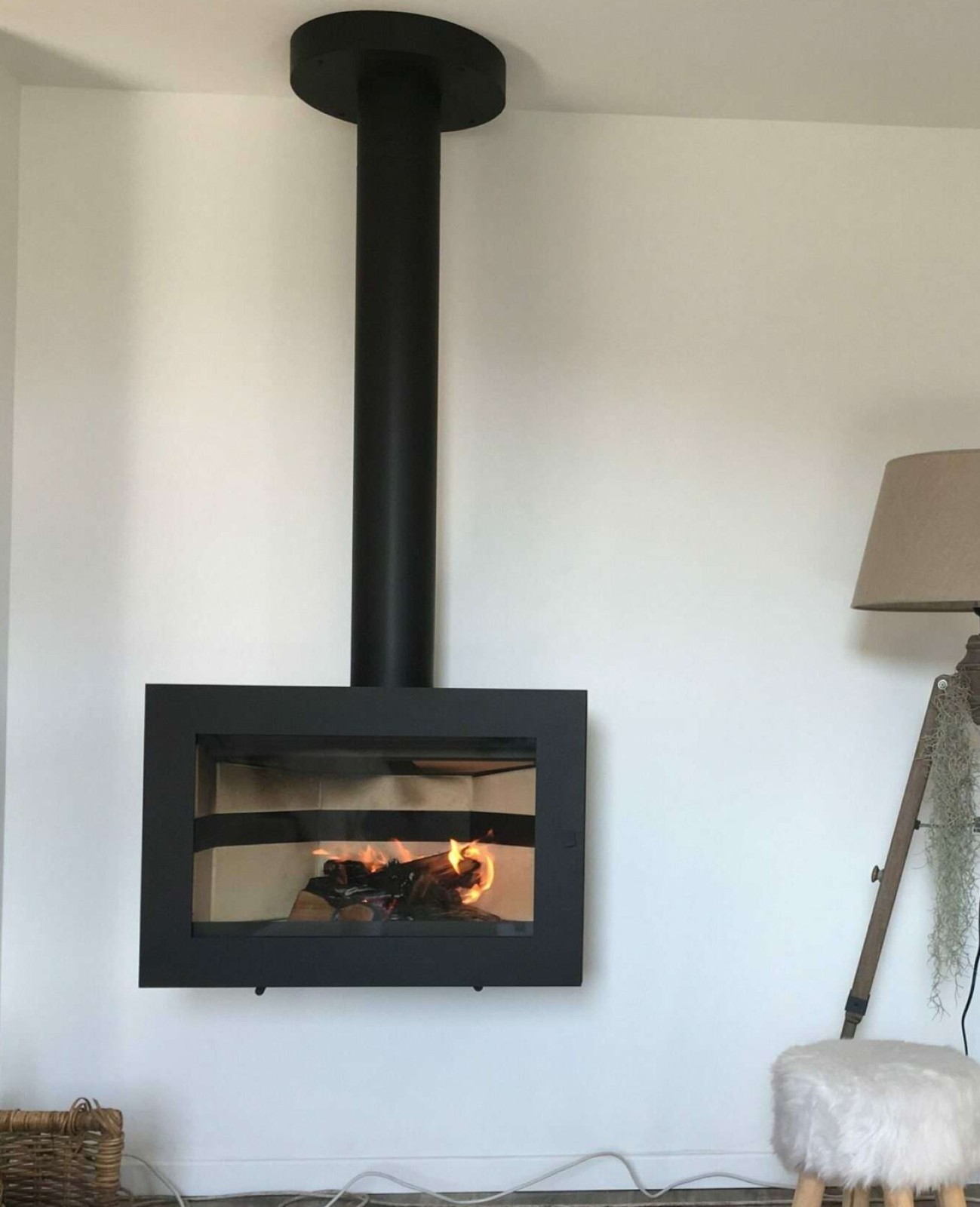 Poêle à Bois Suspendu VYROSA de fabrication Française dans le Var 83 