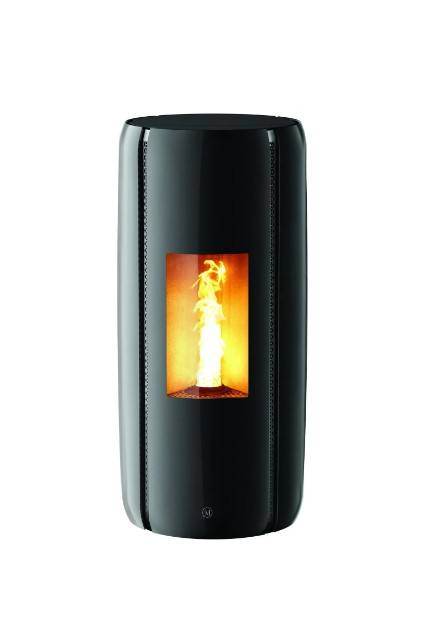 Un nouveau poêle à granulés sur batterie et solaire Full 24V JM MATISSE dans le var 83 gareoult