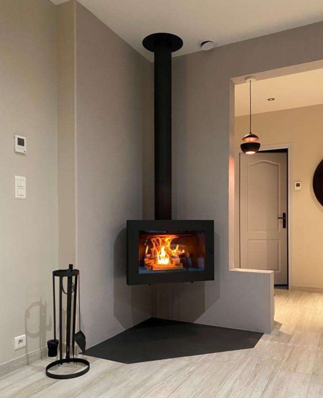 Poêle à Bois Suspendu VYROSA de fabrication Française dans le Var 83 