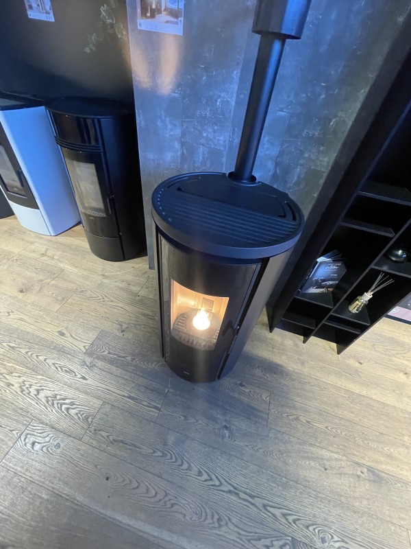 KLOVER One 8 poêle à granulés sortie double flux canalisable dans le Var 83