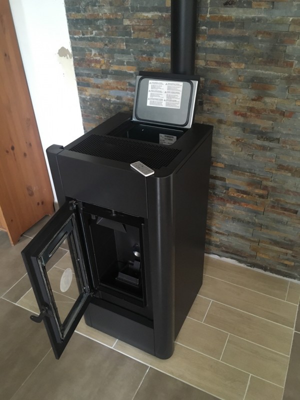 Poêle à pellets Cadel sweet3 sc6 laudevco programmable à distance avec kit wifi trets dans le var