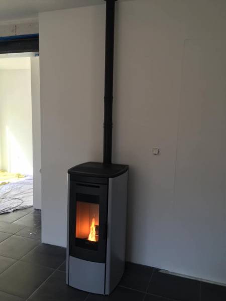 Poêle à granulés Klover soft 80 gris aubagne