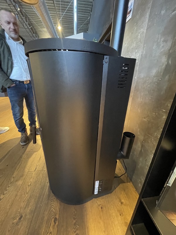 KLOVER One 8 poêle à granulés sortie double flux canalisable dans le Var 83