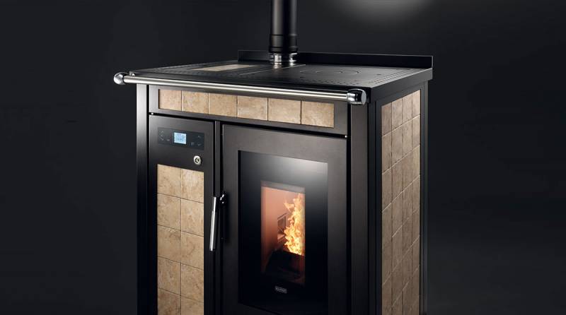 Cuisinière piano Bois & Granulés KLOVER Hydro connecté wifi de qualité dans le var près de saint maximin 83